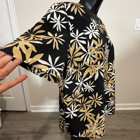 Floral Black and Gold Women’s Blouse - Picture 6 of 7